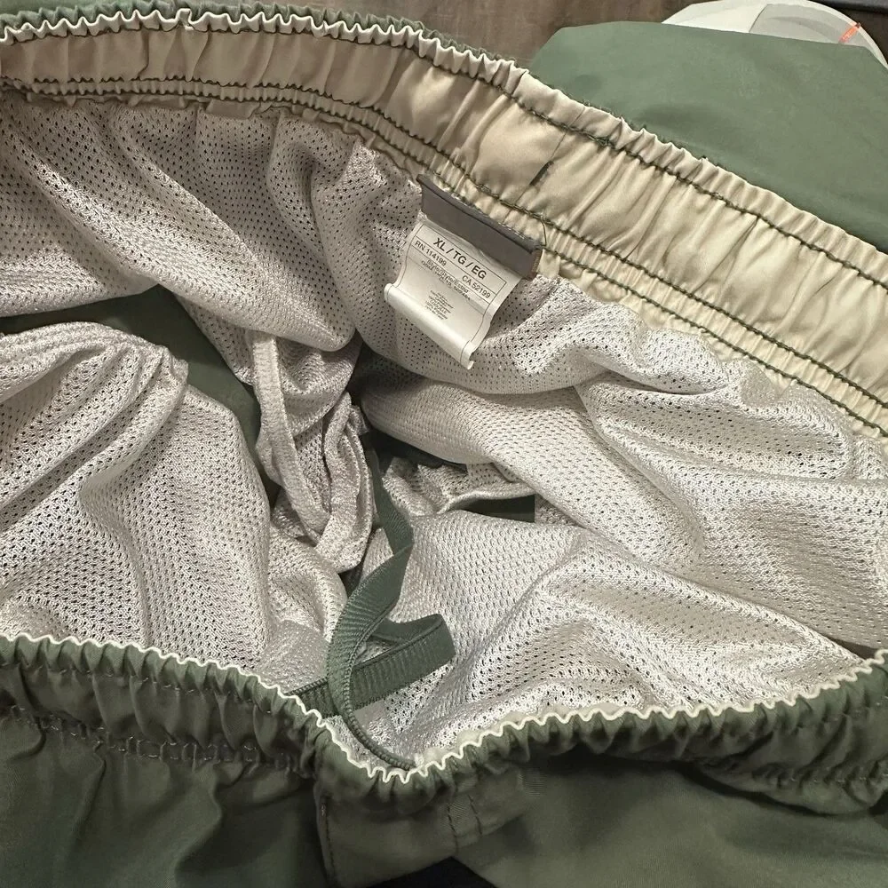 Quiksilver Men’s Waterman Green Swim Trunks‎ Size XL Cargo Pockets Y2K